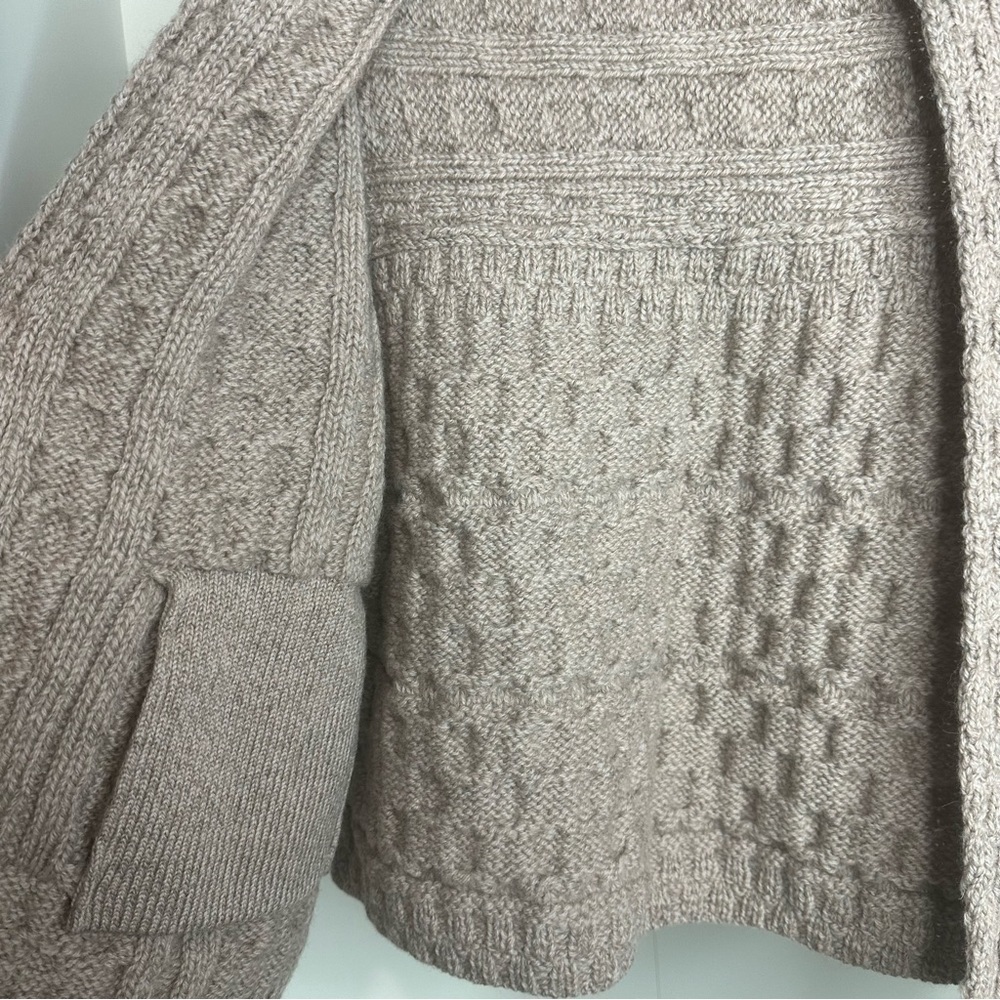 Carraigdonn Irish 100% Merino Wool PocketShawl Womens OS Open Cable Knit Tan Vtg - Picture 8 of 9